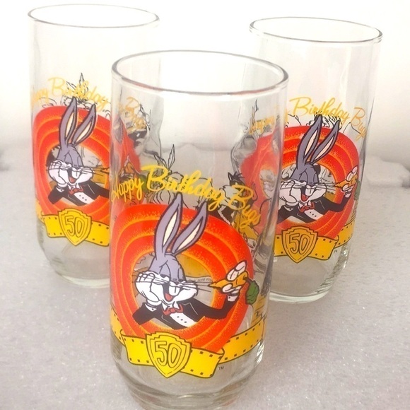 Other - Set of 3 vintage Happy Birthday Bugs glasses.